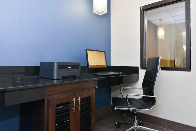 Comfort Suites University - Research Park Charlotte Exterior foto